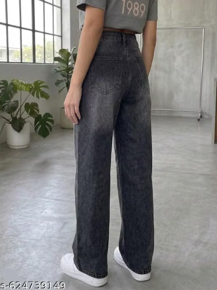 Women’s High-Waist Baggy Wide-Leg Black Jeans