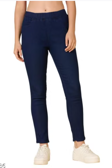 Women’s Black Slim Fit Ankle-Length Pants