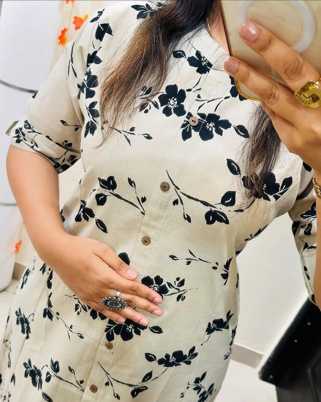 Elegant Cream Floral Printed Kurta Pant Set for Women