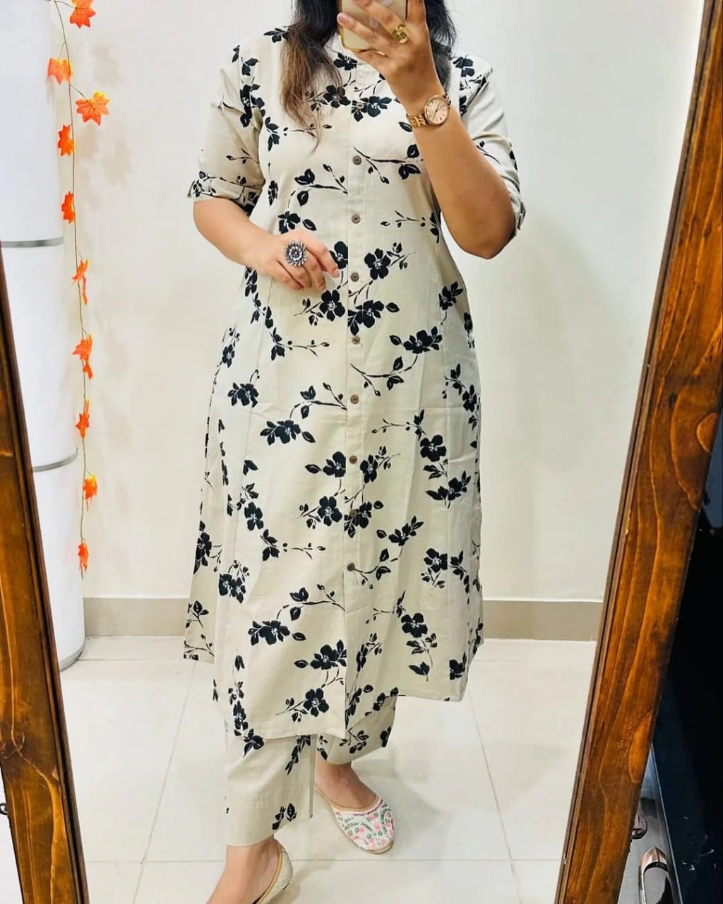 Elegant Cream Floral Printed Kurta Pant Set for Women